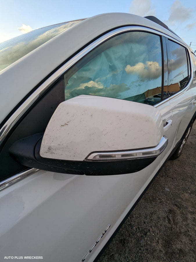 2020 Holden Acadia Headrest