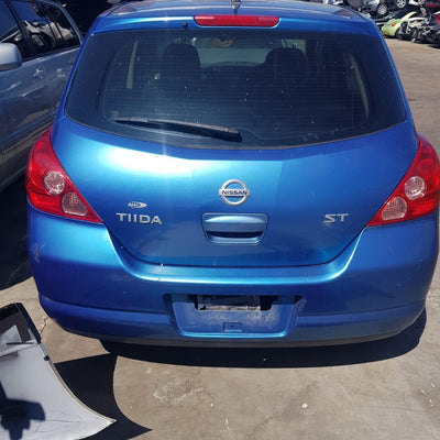 2004-2006 Nissan Tiida A C Condenser