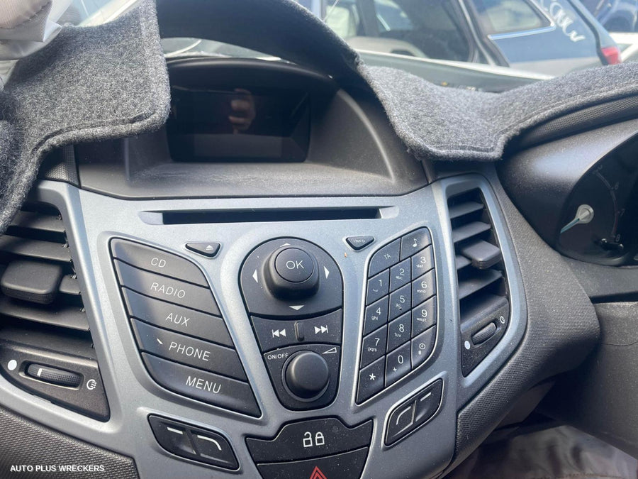 2016 Ford Fiesta Right Front Door Window