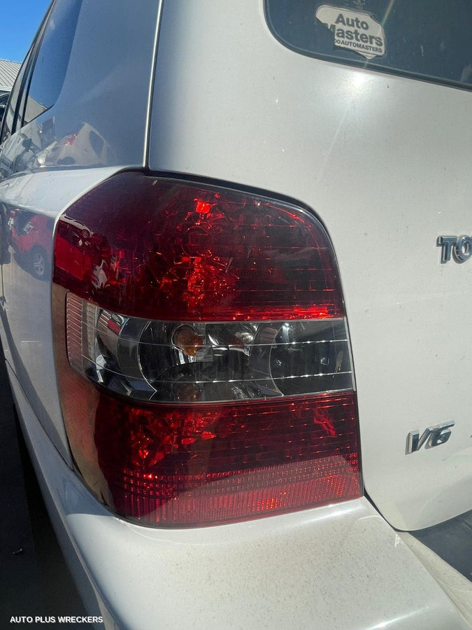 2005 TOYOTA KLUGER LEFT REAR DOOR SLIDING