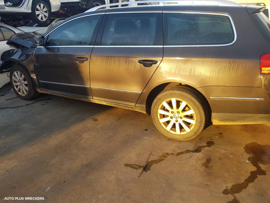 2008 Volkswagen Passat Door Boot Gate Lock