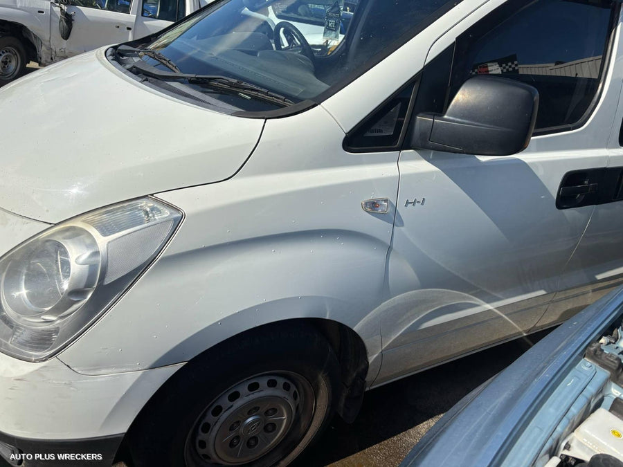 2010 Hyundai Iload/imax Left Headlamp