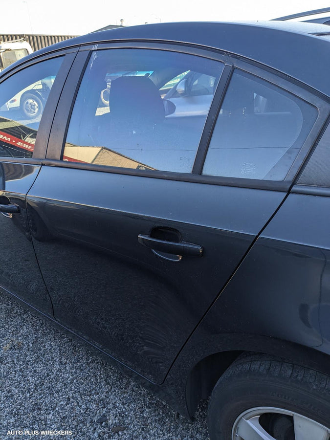 2010 Holden Cruze Left Rear Door Sliding