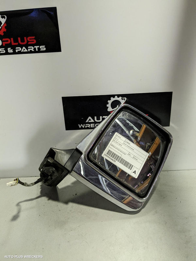 2001 Nissan Elgrand Right Door Mirror