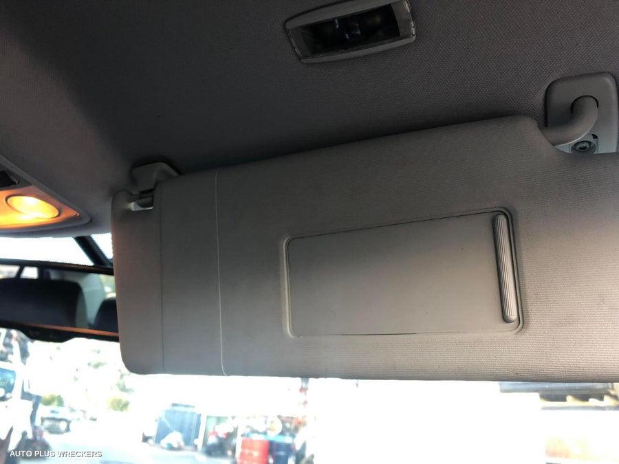 2006 Volkswagen Jetta Left Taillight