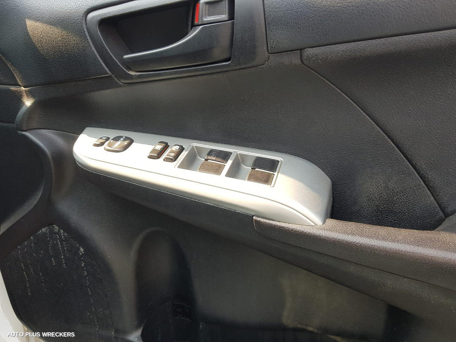 2016 TOYOTA CAMRY PWR DR WIND SWITCH