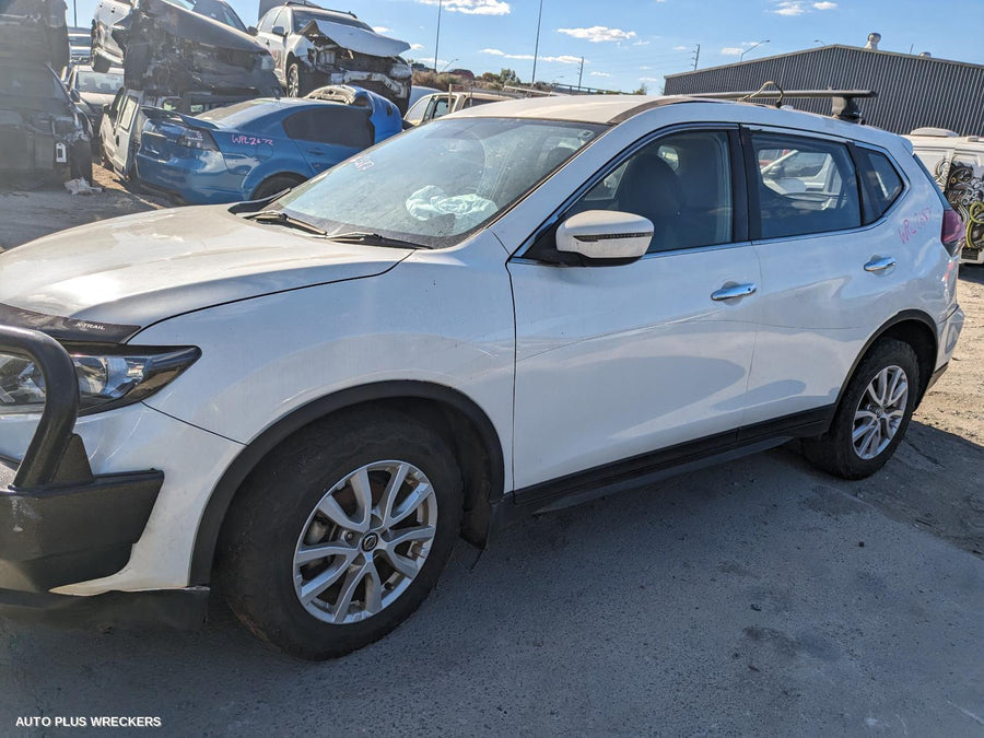 2019 Nissan Xtrail Grille