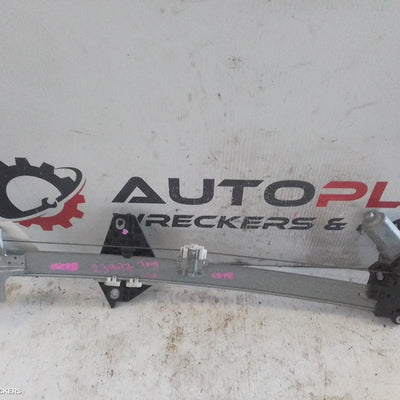 2008 Honda Crv Left Front Window Reg Motor