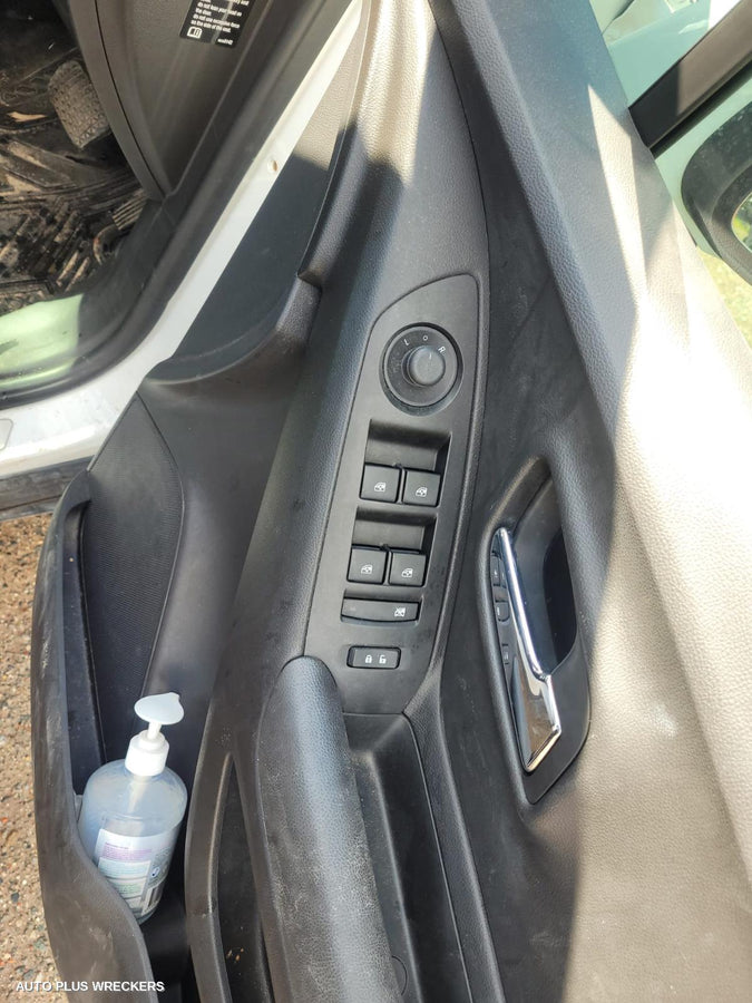 2018 Holden Trax Instrument Cluster