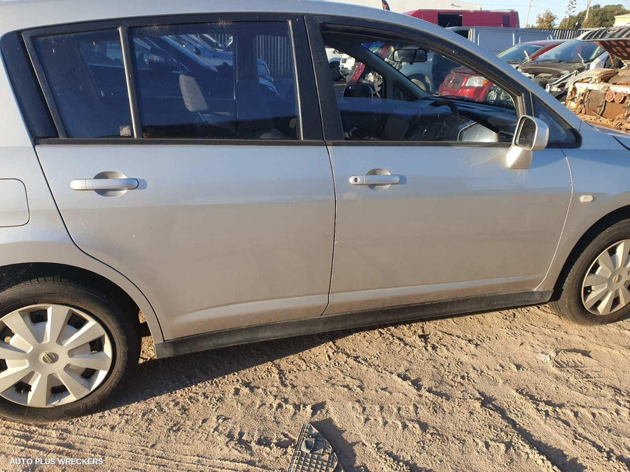 2006 NISSAN TIIDA OVERFLOW BOTTLE