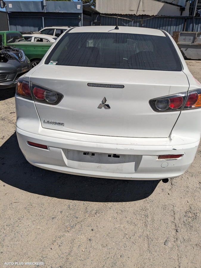 2013 Mitsubishi Lancer Left Door Mirror