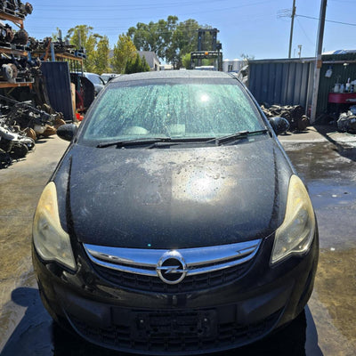 2012-2014 Opel Corsa Grille