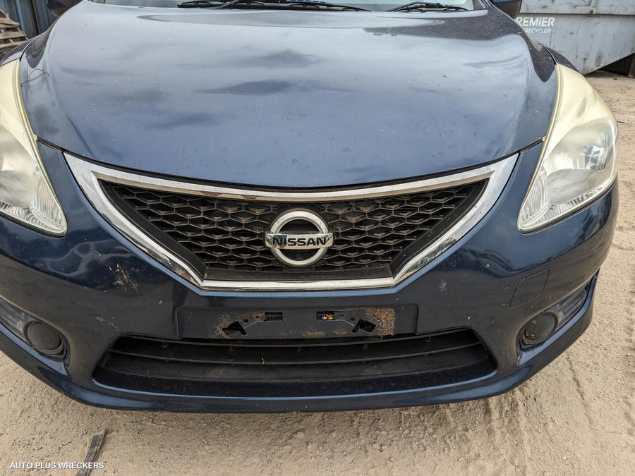 2013-2016 Nissan Pulsar Right Rear Door Sliding