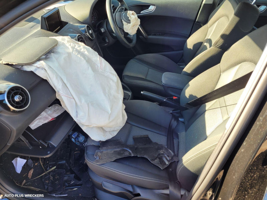 2017 AUDI A1 LEFT DOOR MIRROR