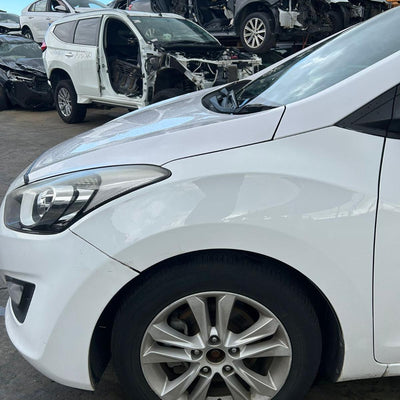 2012-2017 Hyundai I30 Left Indicator Fog Side