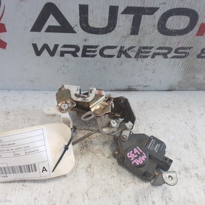 2000-2006 Mitsubishi Pajero Door Boot Gate Lock