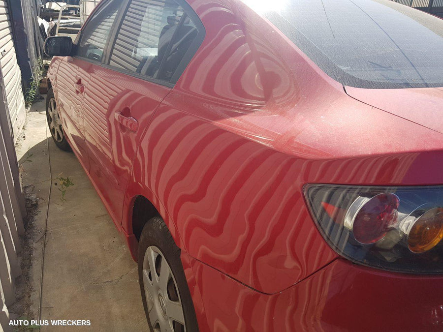 2006 Mazda 3 Right Guard