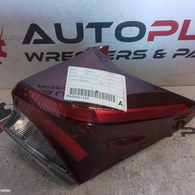 2015-2018 Toyota Corolla Right Taillight