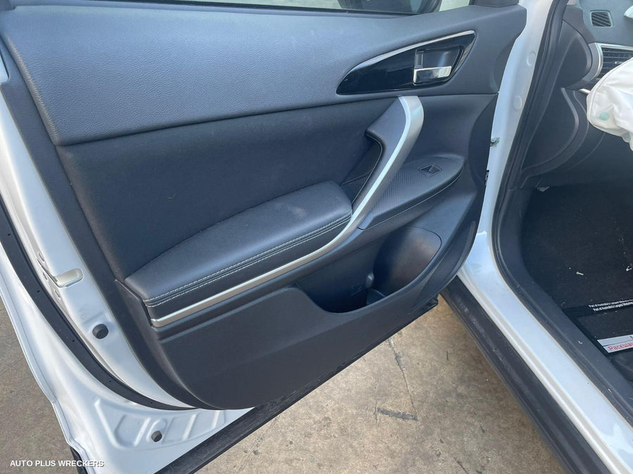 2019 MITSUBISHI ECLIPSE CROSS RIGHT TAILLIGHT