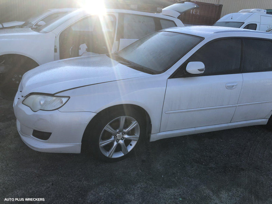 2009 Subaru Liberty Left Front Door