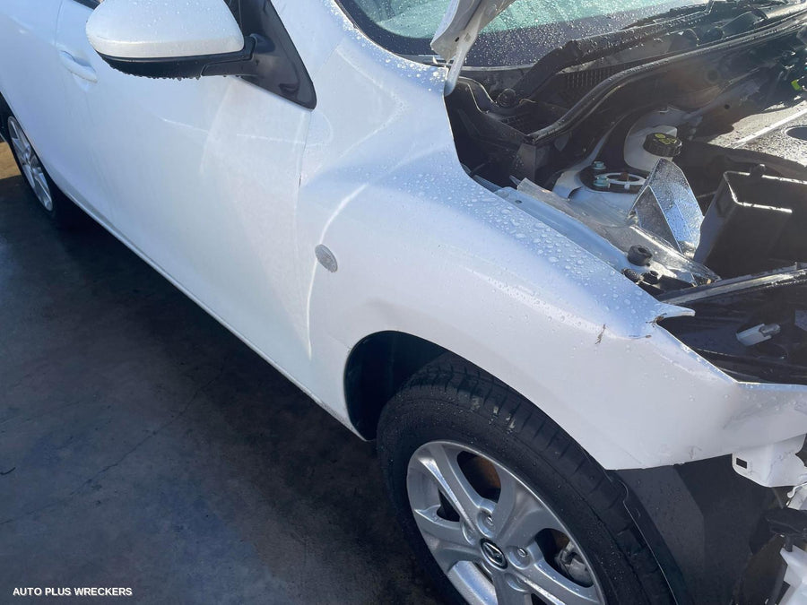 2013 Mazda 3 Right Front Door Window