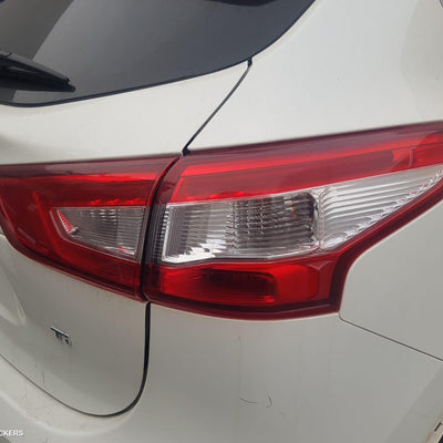 2017 Nissan Qashqai Console