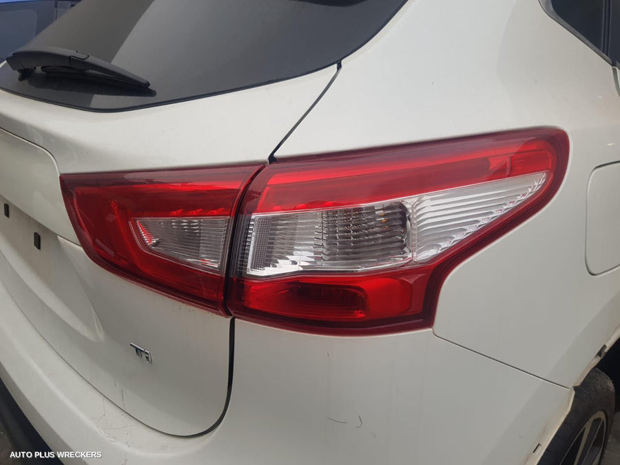 2013-2021 Nissan Qashqai Console