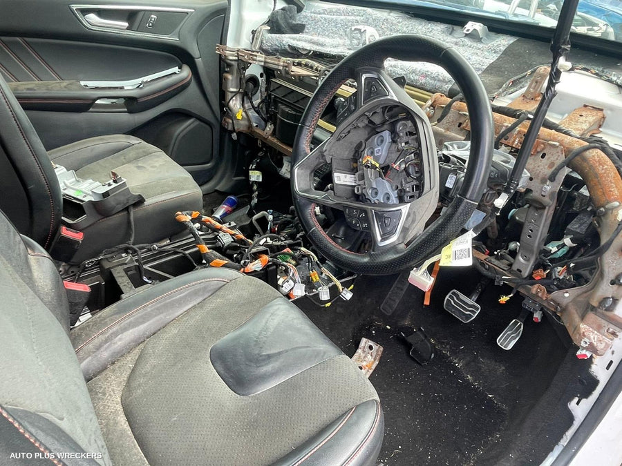 2020 Ford Endura Right Front Door Window