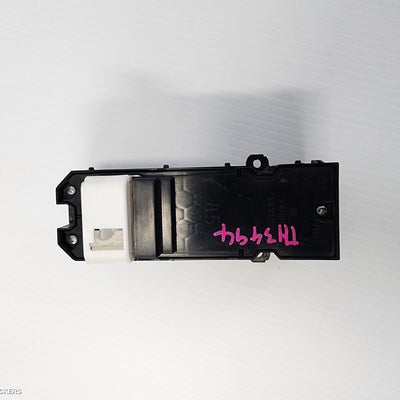 2015-2025 Toyota Hilux Pwr Dr Wind Switch