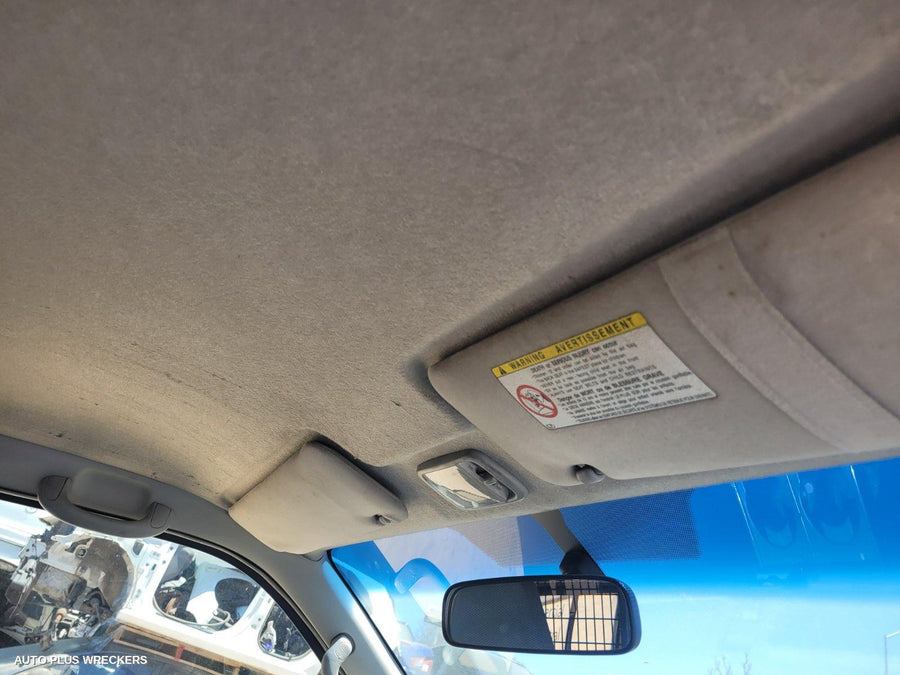 2006 Toyota Hiace Caliper