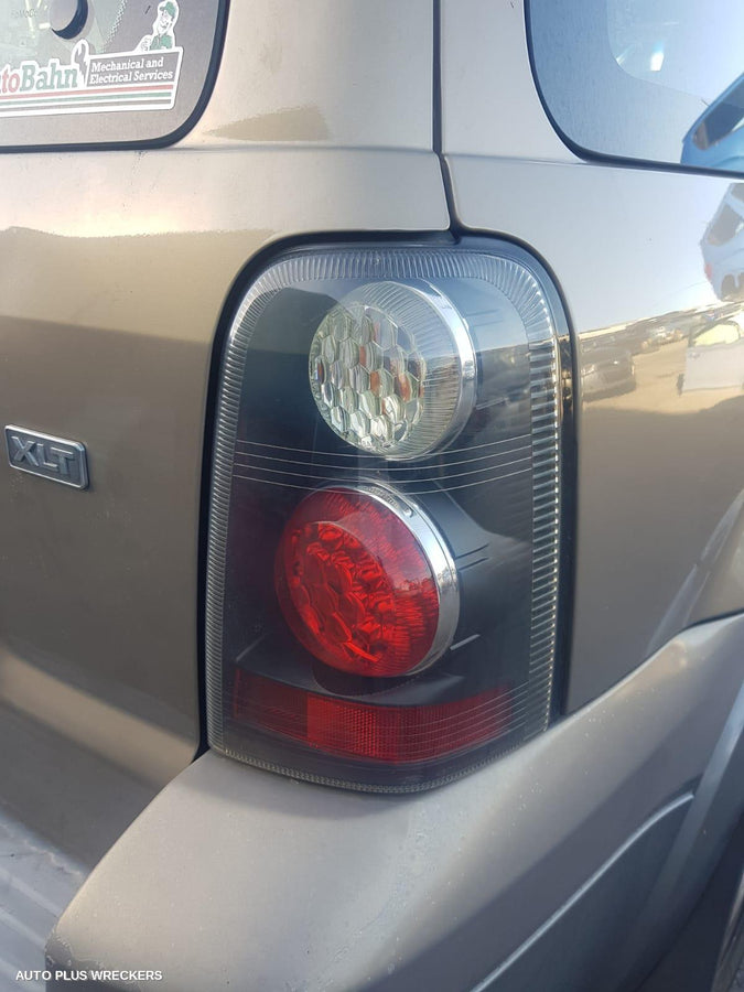 2007 Ford Escape Left Guard