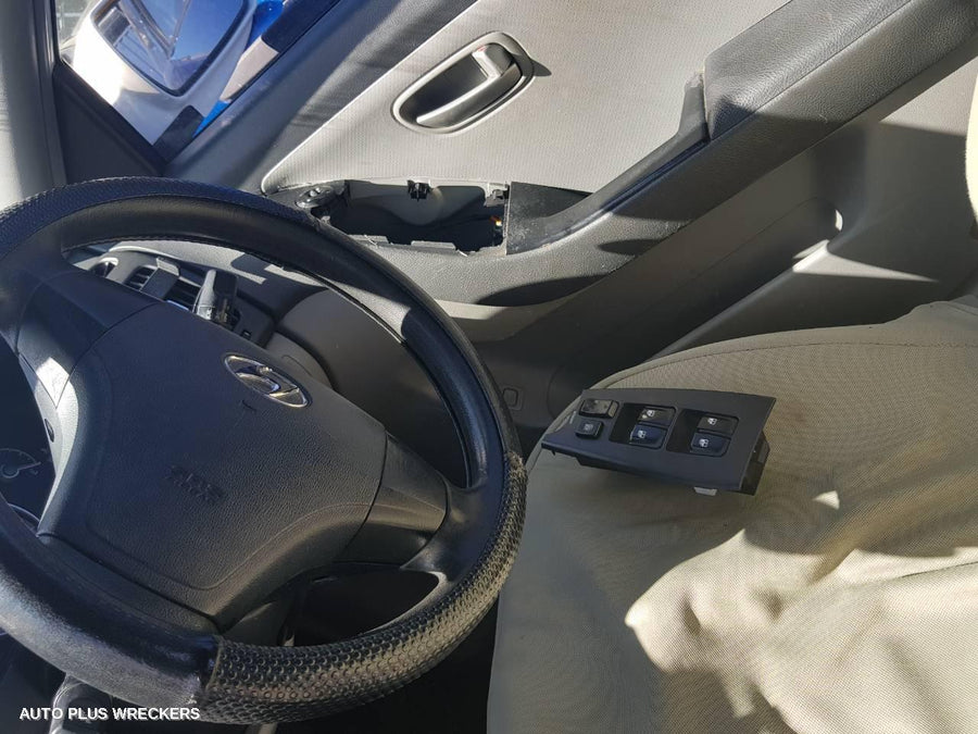 2006 Hyundai Elantra Left Rear Door Window