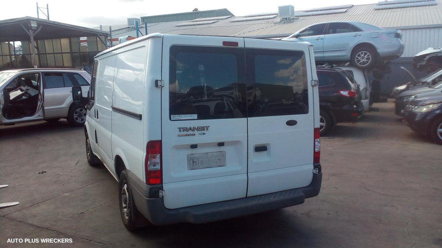 2009 Ford Transit Left Front Door
