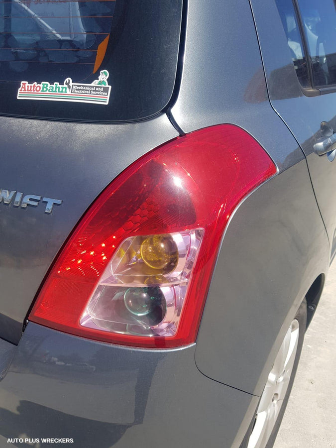 2004-2011 Suzuki Swift Overflow Bottle