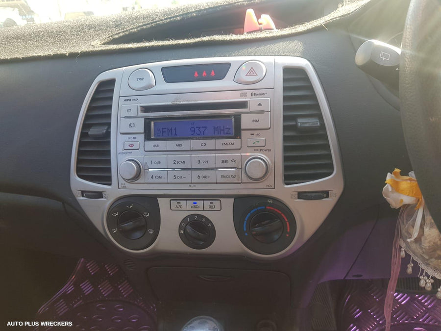 2011 HYUNDAI I20 DOOR BOOT GATE LOCK