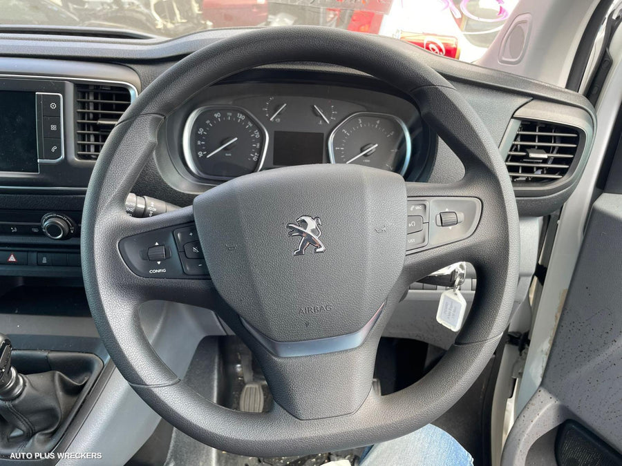 2021 Peugeot Expert Right Front Door