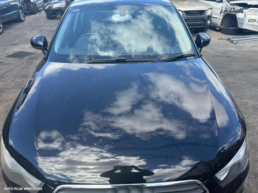 2012 Audi A1 Left Rear Door Sliding