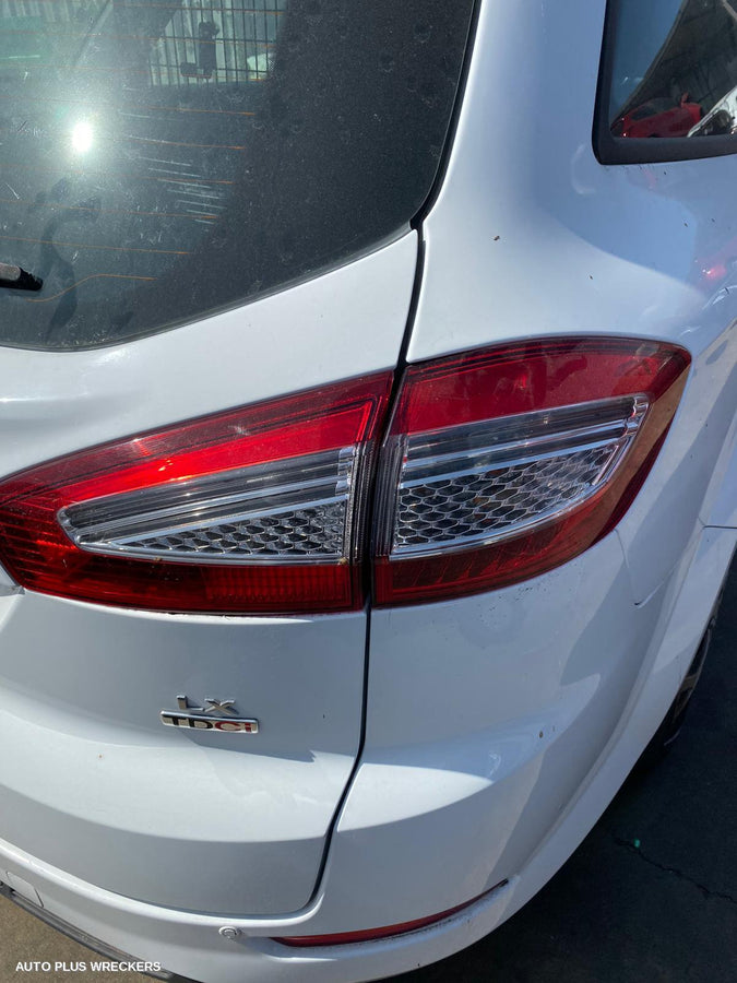2012 Ford Mondeo Right Taillight