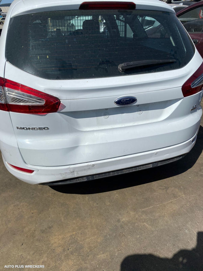 2012 Ford Mondeo Right Taillight