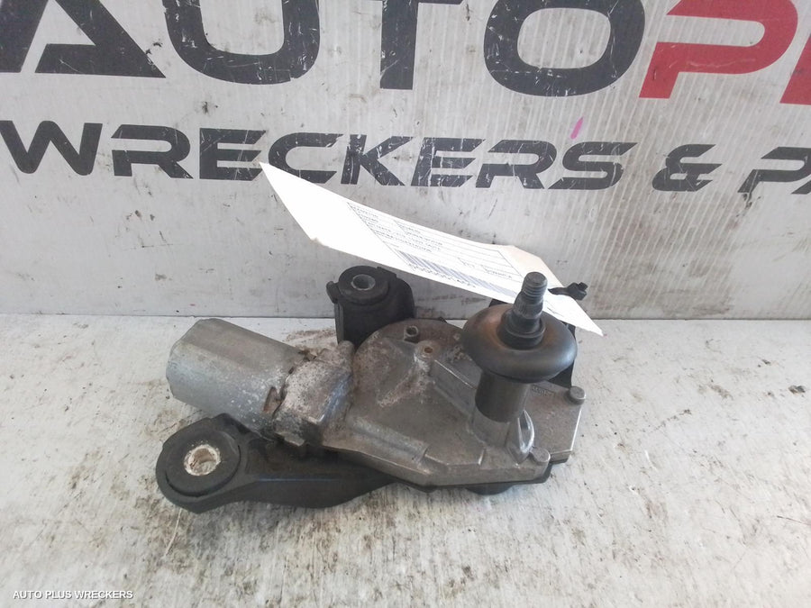2007-2014 Nissan Dualis Wiper Motor