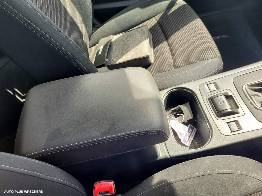 2017 Subaru Outback Parcel Shelf