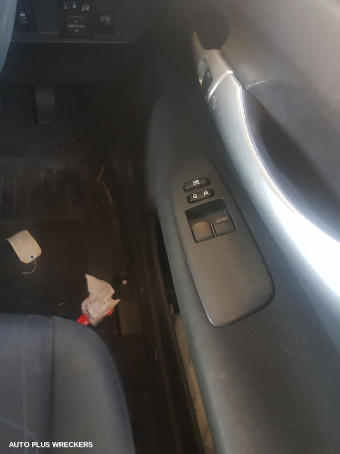 2010 Toyota Corolla Radio Cd Dvd Sat Tv