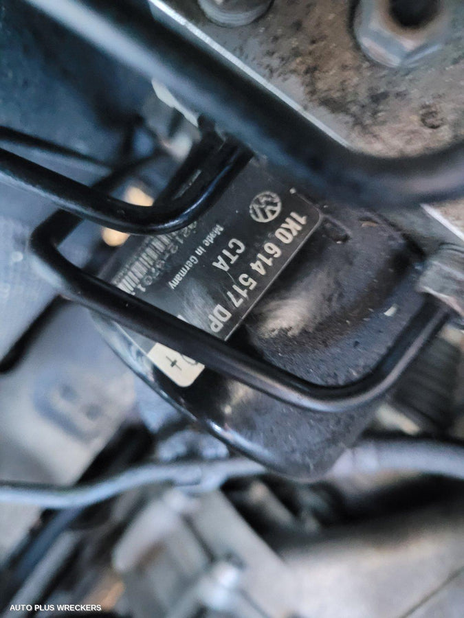 2013 Skoda Octavia Left Headlamp