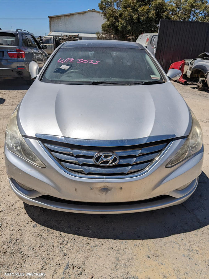 2010-2013 Hyundai I45 Left Door Mirror