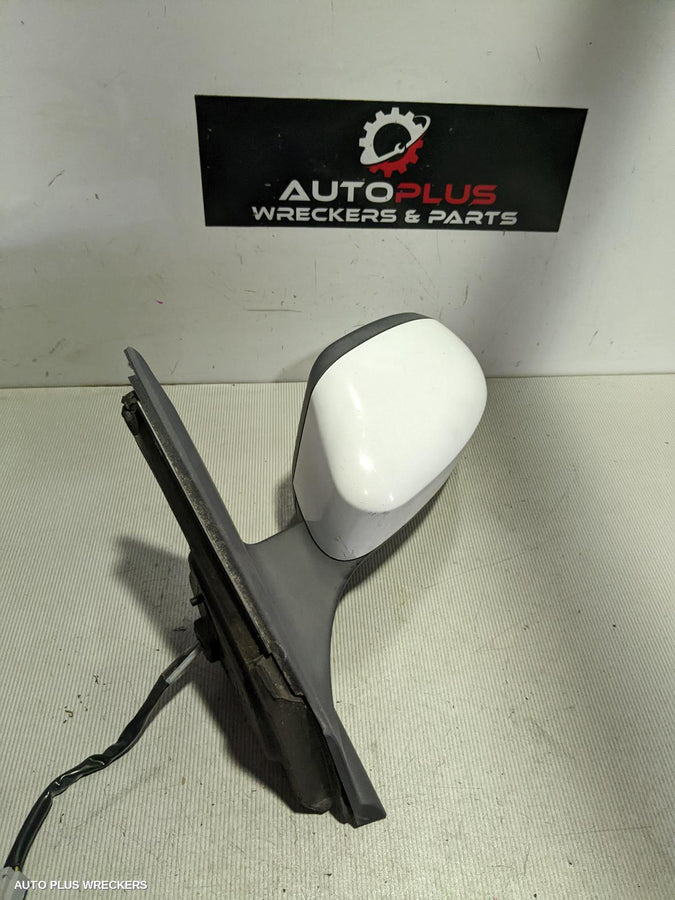 2012 Ford Mondeo Left Door Mirror