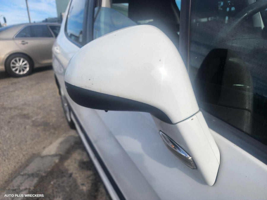 2012 Peugeot 308 Right Front Door