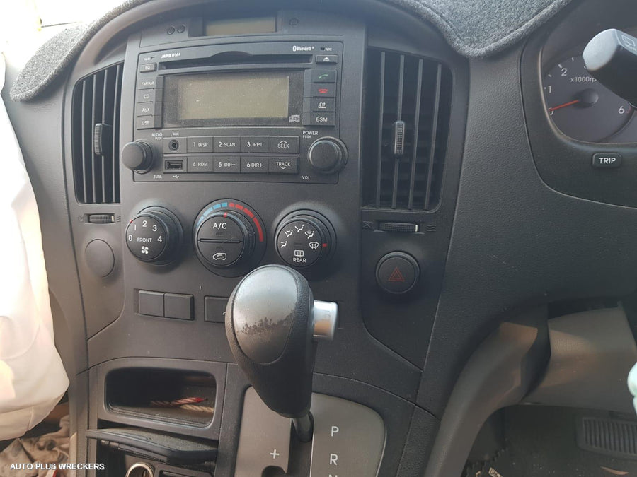 2011 Hyundai Iload/imax Right Front Window Reg Motor