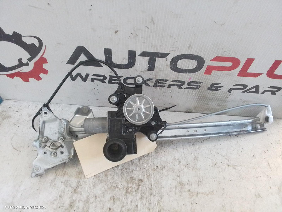 2023 Toyota Rav4 Right Front Window Reg Motor