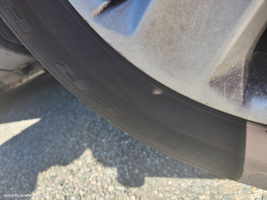 2013 Toyota Rav4 Left Rear Door Window