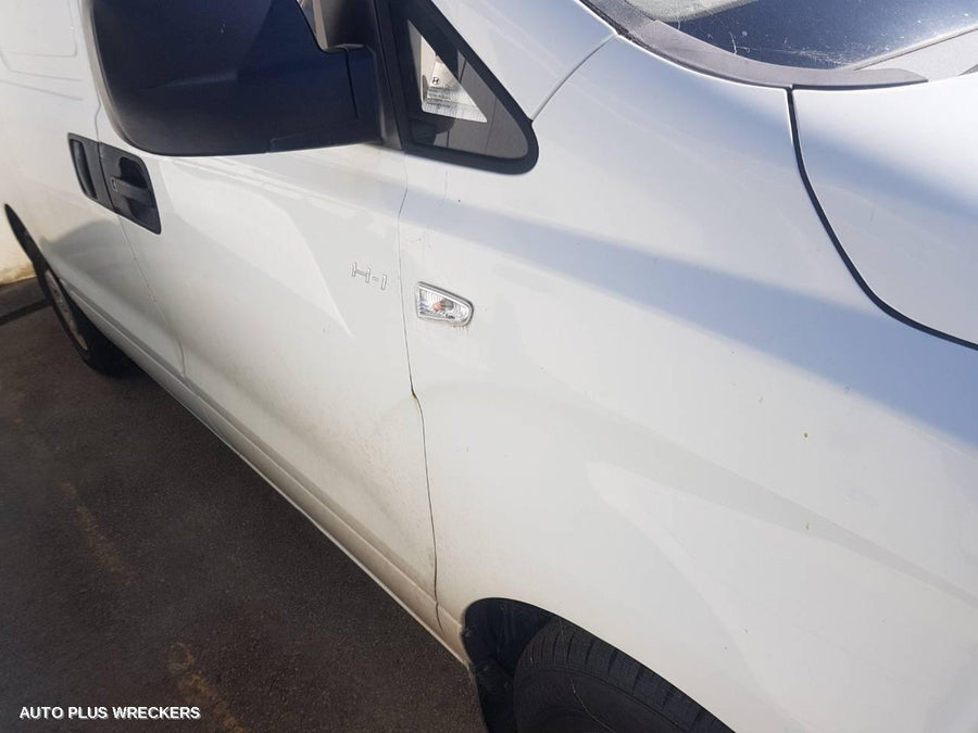 2008 Hyundai Iload/imax Door Handle